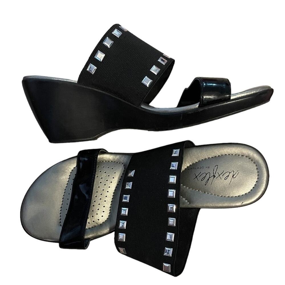 Dexflex by Dexter Wedge HEELS Womens 6 Black Gray Strappy Stuffed Studs Stylish